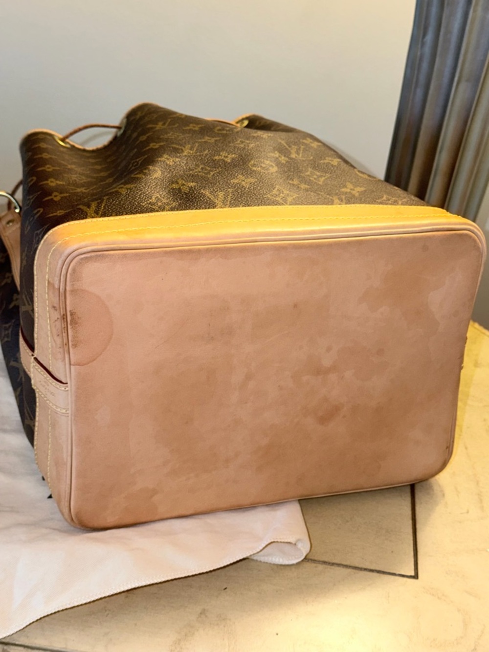 Louis Vuitton Monogram Noé Bucket Bag in Brown and Tan - Picture 7 of 8